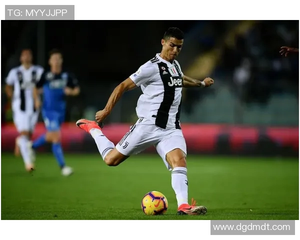 足球球星综合测评：实力分析、风格特点与全球影响力全方位解读